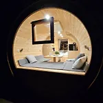 بيت للعطل Uebernachten Im Weinfass